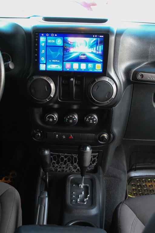 Jeep Wrangler — foto 9 de 11