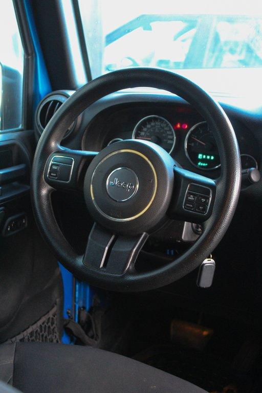 Jeep Wrangler — foto 10 de 11