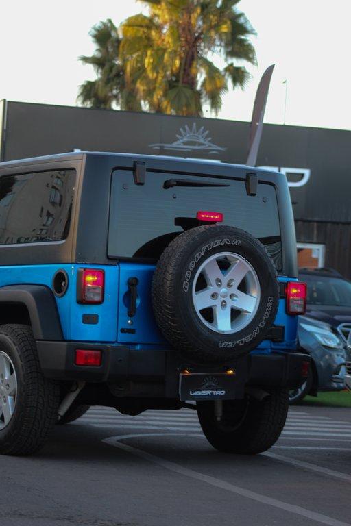 Jeep Wrangler — foto 6 de 11