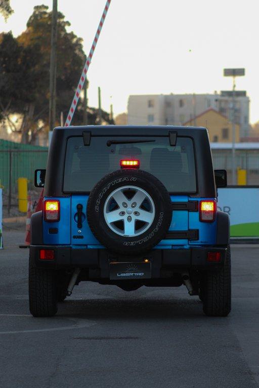 Jeep Wrangler — foto 7 de 11